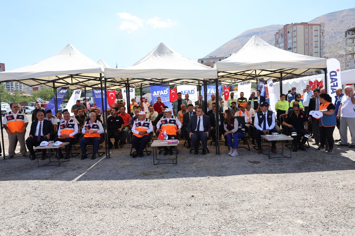 BAKAN SOYLU TATBİKATI TELEFONDA ANLATTI
