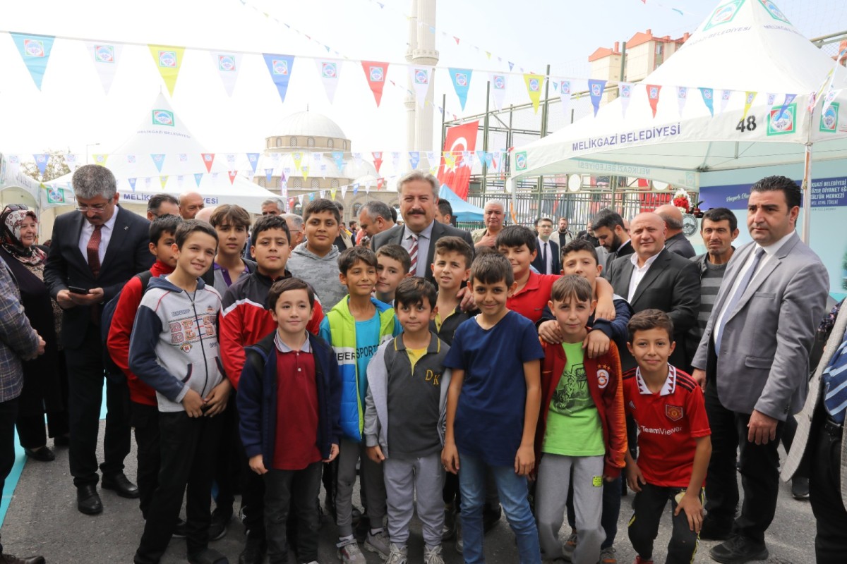 A. SAMET ÖZER DİYANET EĞİTİM VE KÜLTÜR MERKEZİ’NİN TEMELİ ATILDI