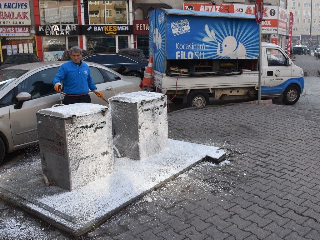 KOCASİNAN BELEDİYESİ, ÇEVRE DOSTU YERALTI KONTEYNER SAYISINI ARTIRIYOR