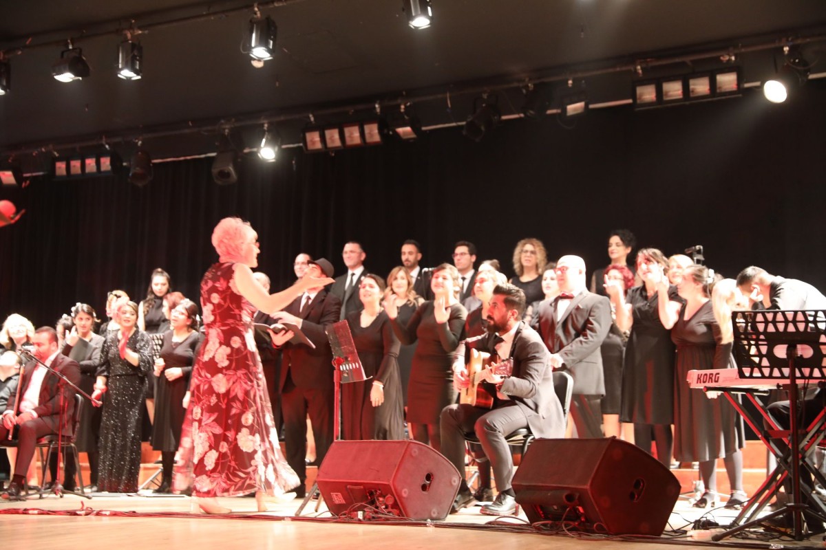 ÖZEL ÇOCUKLARDAN MUHTEŞEM KONSER