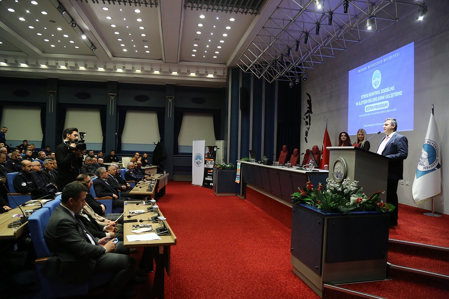 BÜYÜKŞEHİR’DEN ZABITA EKİPLERİNE EĞİTİM SEMİNERİ
