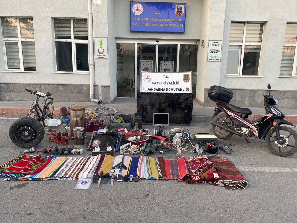 BAĞ EVLERİNDEN HIRSIZLIK OLAYI ÇÖZÜLDÜ.: 2 GÖZALTI 