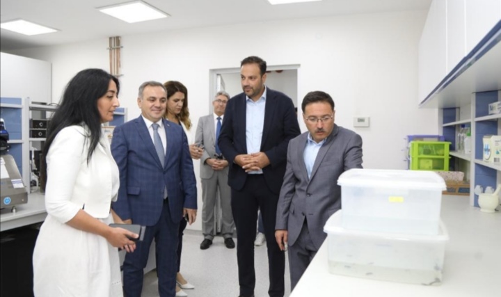 Kayseri Valisi Gökmen Çiçek ERÜ İlaç Uygulama ve Araştırma Merkezi’nde İnceleme Yaptı