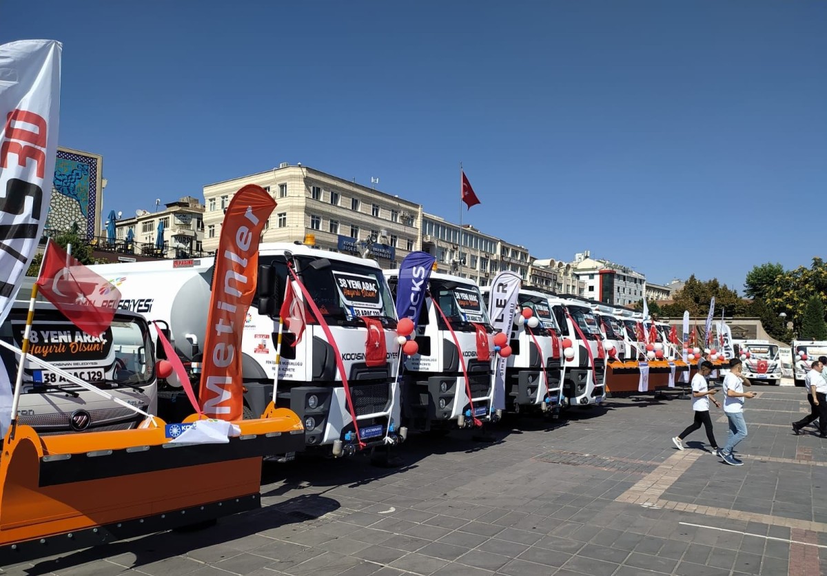 KAYSERİ KOCASİNAN BELEDİYESİ YERLİ VE MİLLİ ÜRETİMLE FİLOSUNU GÜÇLENDİRDİ