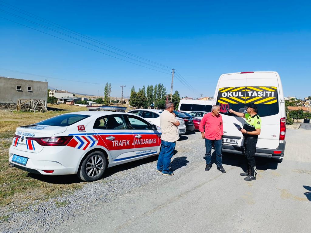 Kayseri'de Okul Servis Araçları Denetlendı 