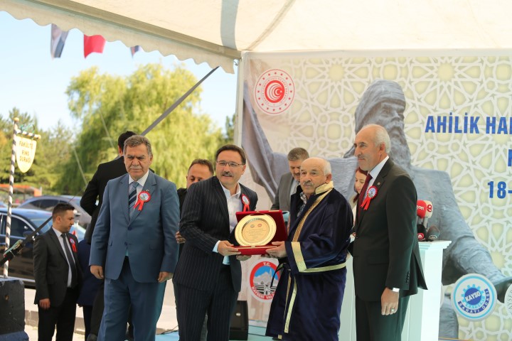 Vali Çiçek, Ahilik Teşkilatı, Medeniyetimizin Dünyaya Armağan Ettiği En Büyük Hediyelerden Birisidir