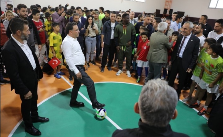 Vali Çiçek, Futsal Spor Okulları Açılışı’na Katıldı