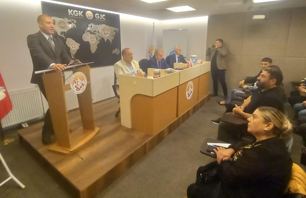 Türklüğün Kazak önderi Çokay KGK'da anıldı 