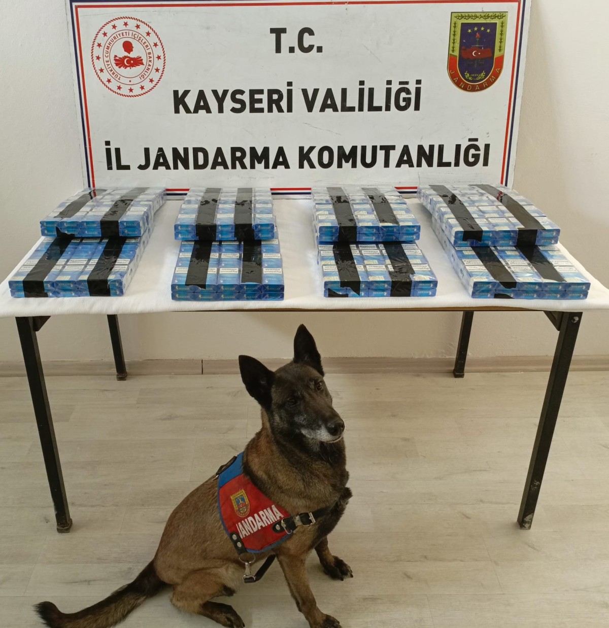 Kayseri'de Gümrük Kaçağı Sigara ele Geçirildi 