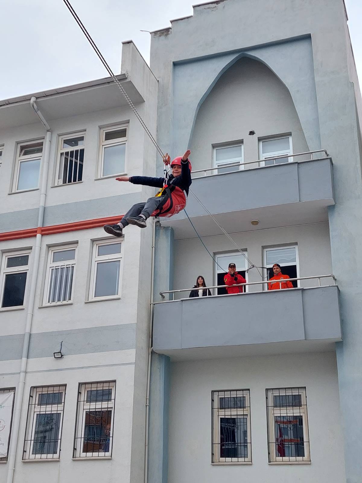 JANDARMA'DAN GERÇEĞİ ARATMAYAN TATBİKAT 