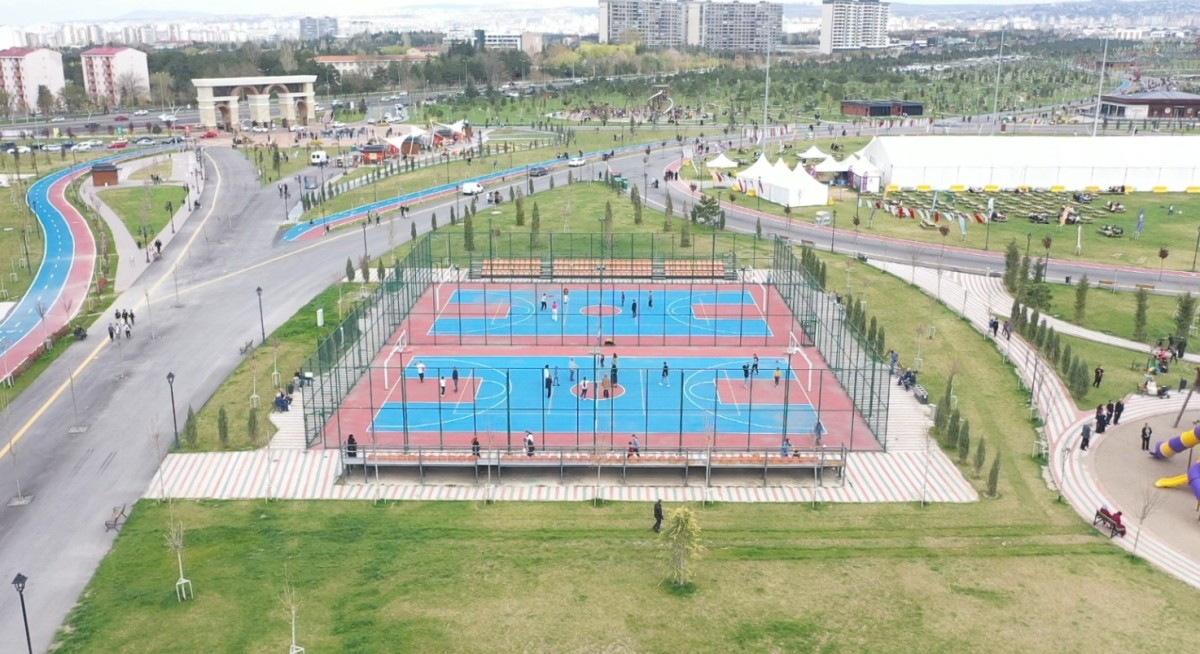 BAŞKAN BÜYÜKKILIÇ’TAN SPORSEVERLERE MÜJDE: MİLLET BAHÇESİ SABAH 6’DA KAPILARINI AÇIYOR
