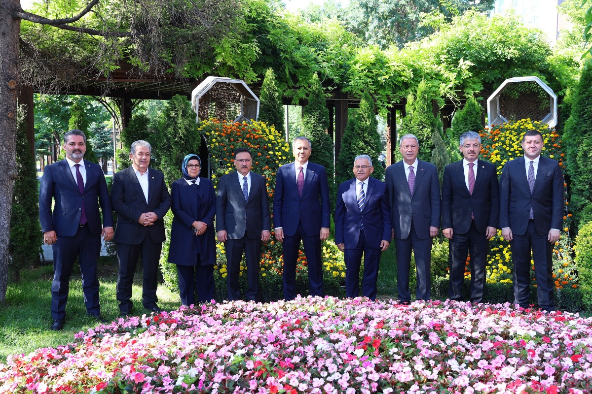 İçişleri Bakanı Yerlikaya Kayseri'de