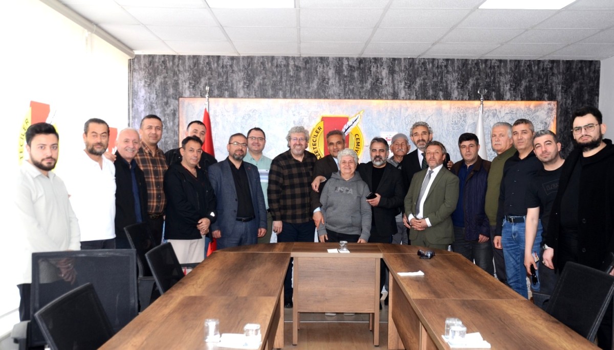 ANADOLU GAZETECİLER VE SPOR YAZARLARI DERNEĞİ'NDE BAŞKAN KAYMAZ, GÜVEN TAZELEDİ