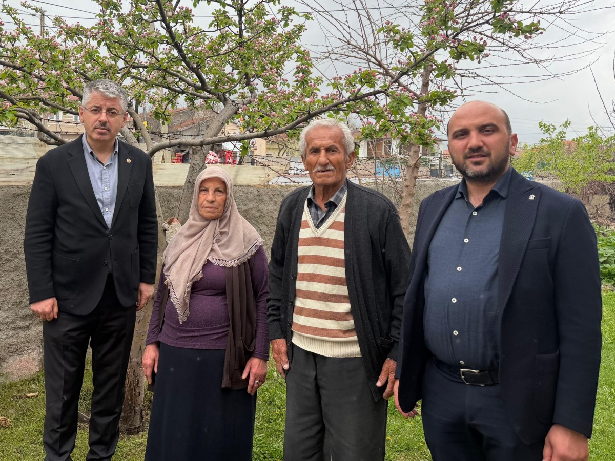 ÇOPUROĞLU:  KAYSERİ’Yİ KAPI KAPI DOLAŞIYORUZ