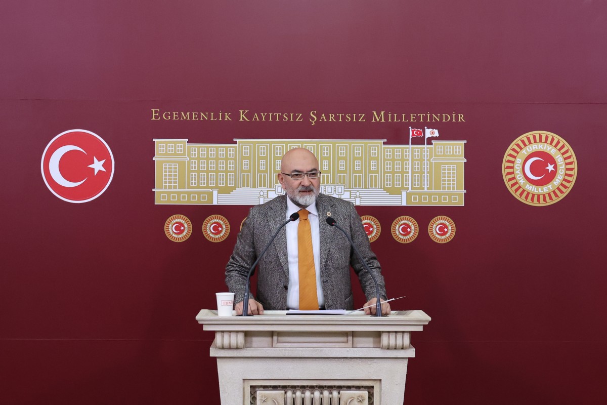 Başıboş sokak hayvanları konusunda devlet millet el ele vermeli!