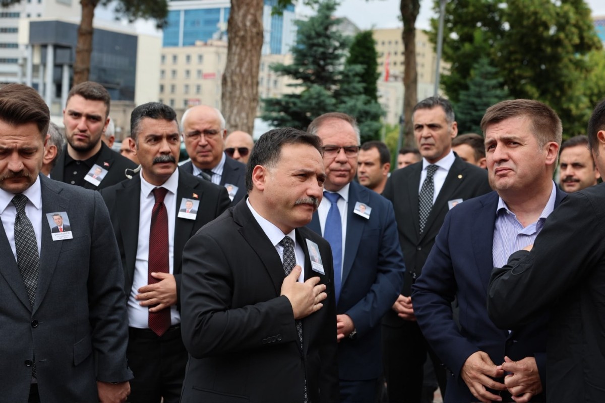 Vali Yardımcısı Esmer gözyaşı ve dualarla uğurlandı