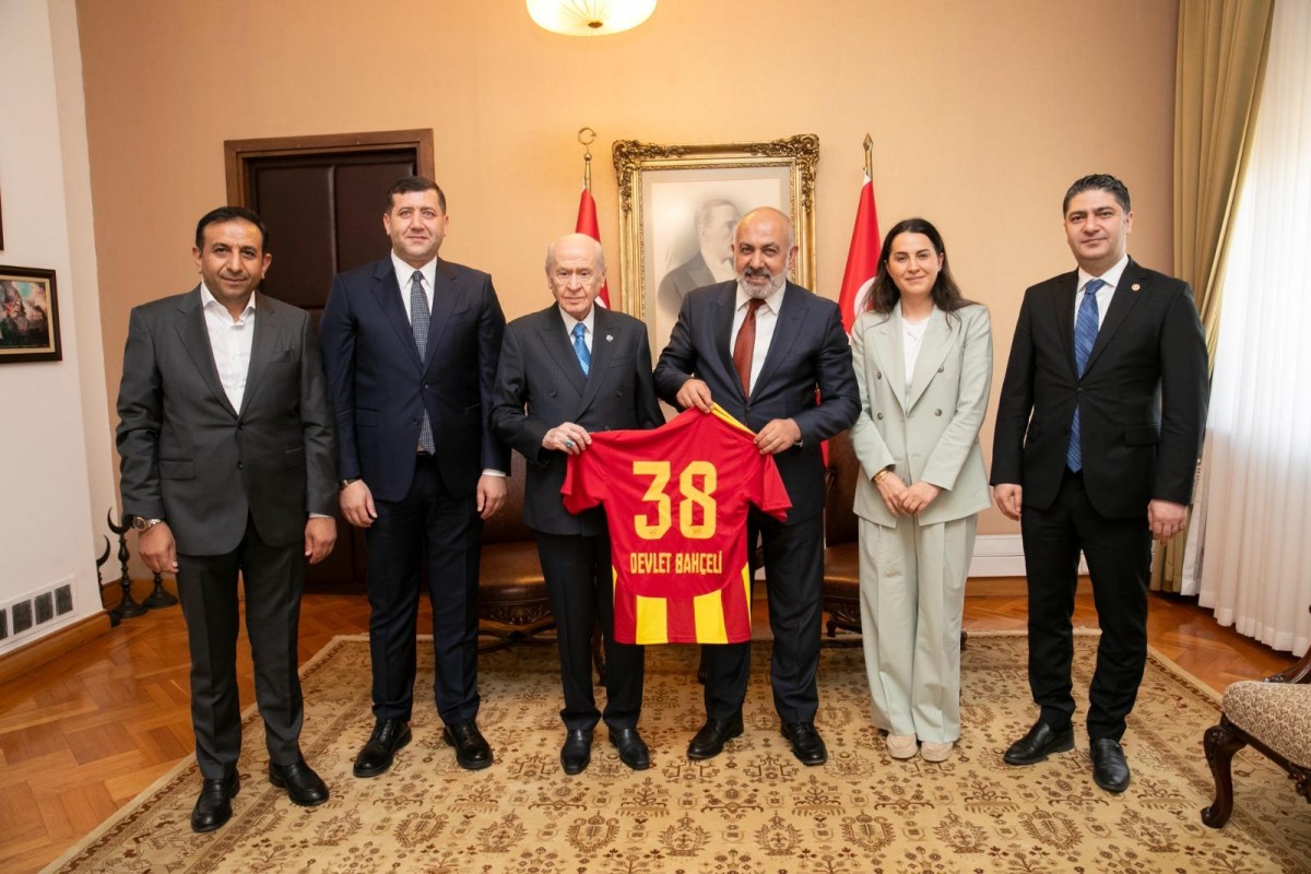 Kayserispor yönetiminden MHP Lideri Bahçeli'ye ziyaret