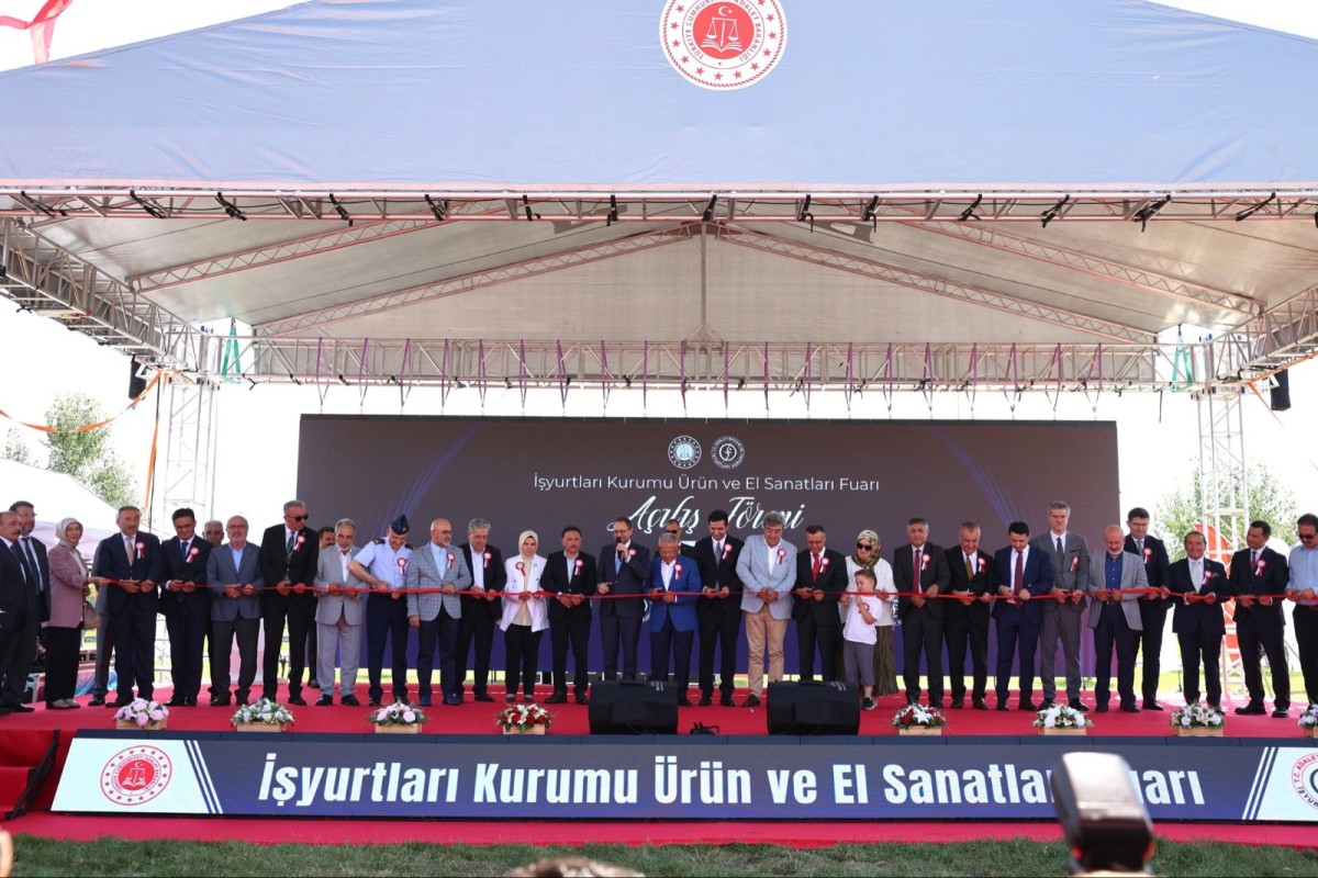 Kayseri'de İşyurtları El Sanatları Fuarı Kapılarını Açtı