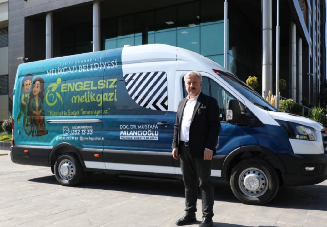 MELİKGAZİ HİZMETTE ENGEL TANIMIYOR
