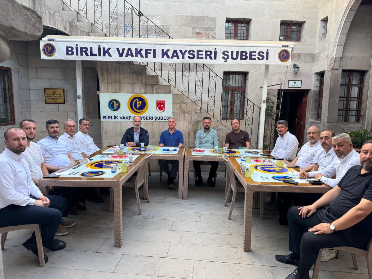 Birlik Vakfı Kayseri Şubesi’nde Dev Organizasyon İçin Önemli Toplantı