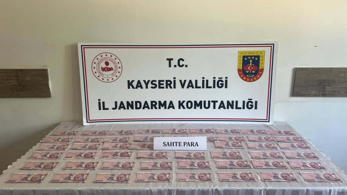 Jandarma sahte para ele geçirdi 