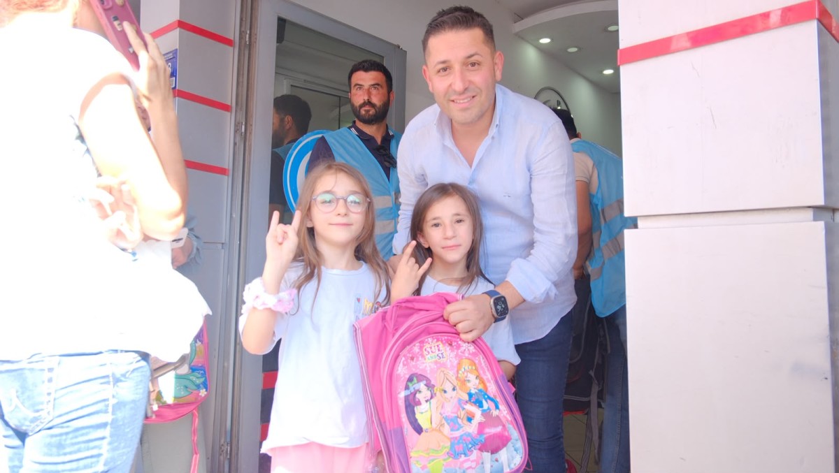 Ülkü Ocakları Kayseri İl Başkanlığından 5 Bin Öğrenciye Kırtasiye Desteği