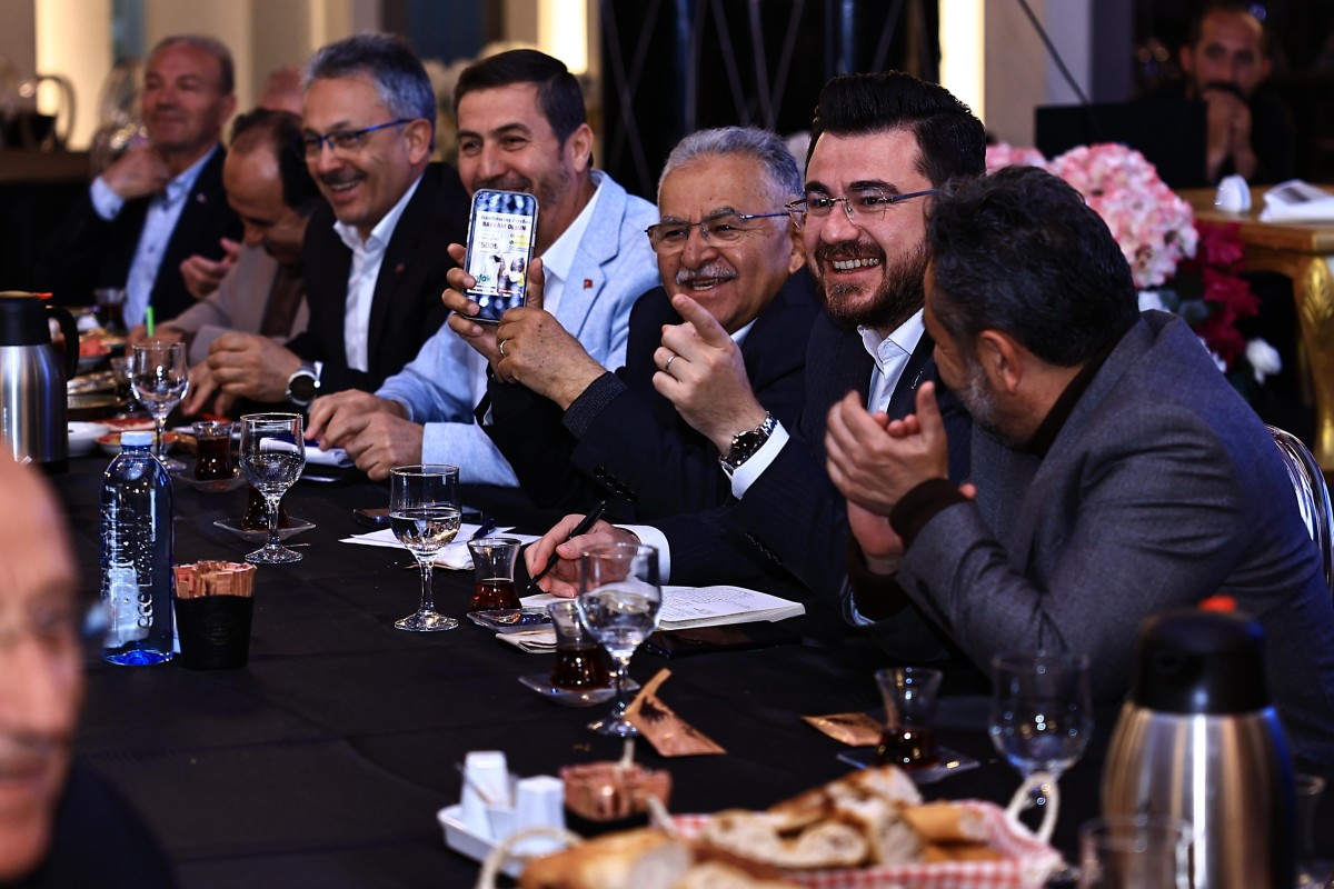 AK Parti Kayseri İl Başkanlığı, Kayseri Gönüllü Kültür Kuruluşları ile toplantı yaptı