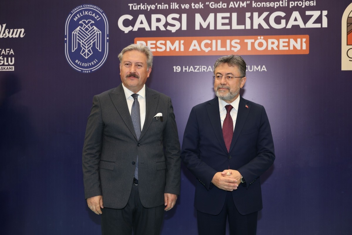 ÇARŞI MELİKGAZİ, TARIM VE ORMAN BAKANI İBRAHİM YUMAKLI’NIN KATILIMIYLA RESMEN AÇILDI