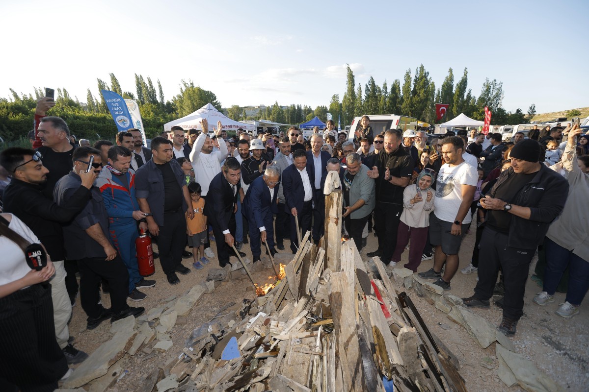 Vali Çiçek’ten Bünyan’da Yoğun Program 