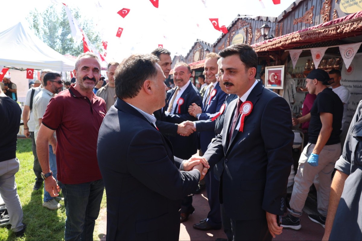Kayseri'de İşyurtları El Sanatları Fuarı Kapılarını Açtı