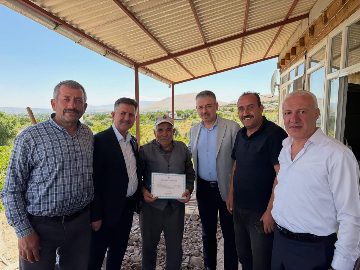 AK Parti Kayseri Teşkilatı  712 Mahallede Hane ve Üye Ziyareti Gerçekleştirdi.