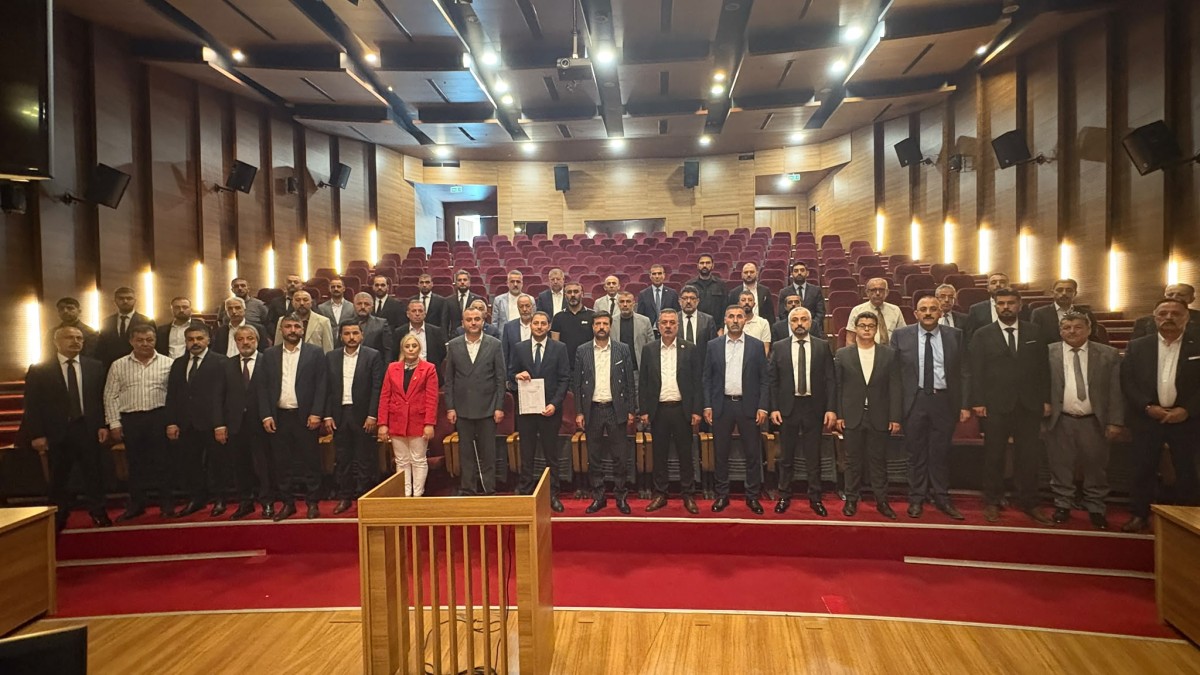 MHP İl Başkanı Kalın mazbatasını aldı