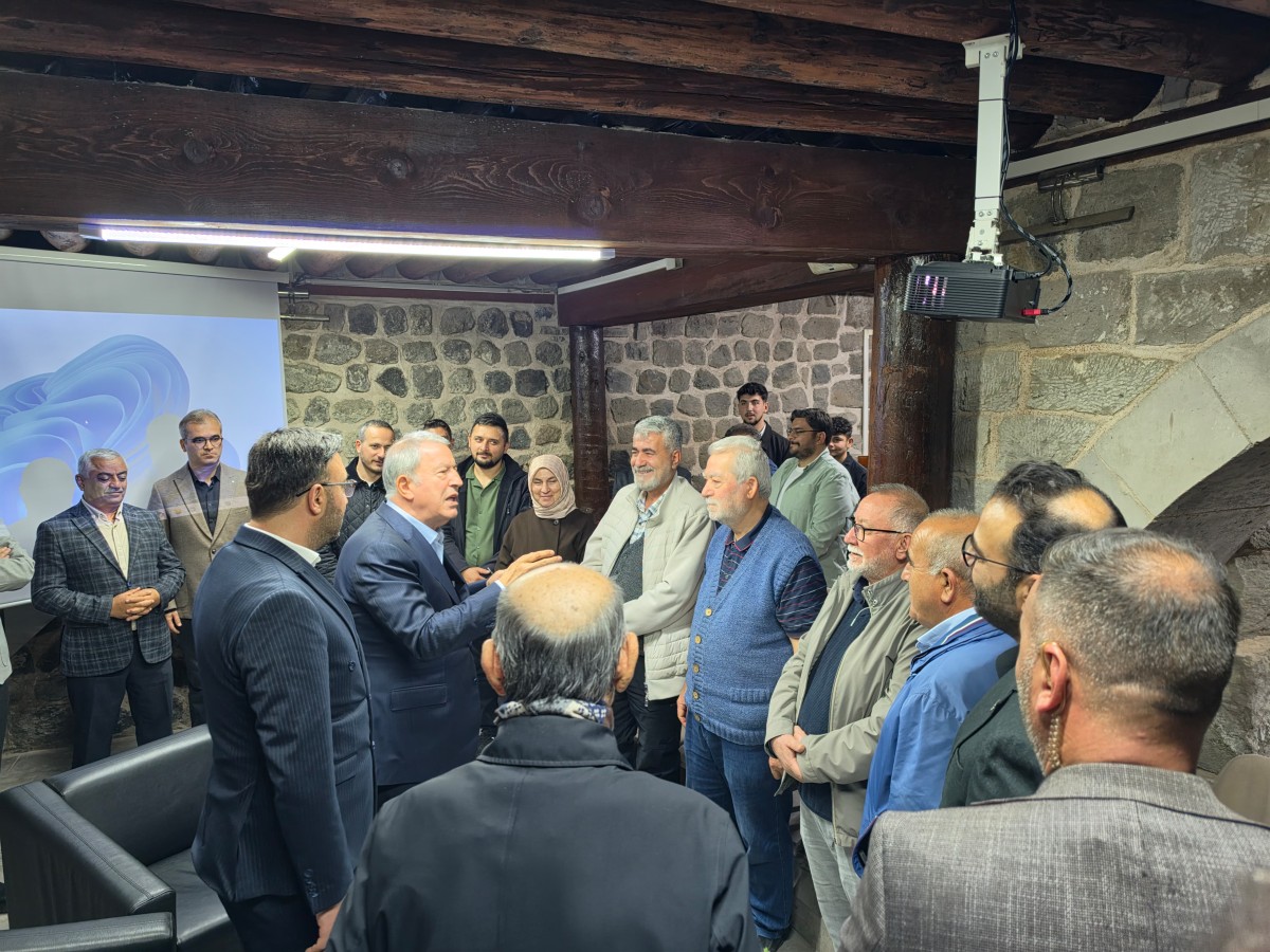 BİRLİK SÖYLEŞİLERİ’NİN İLK KONUKLARI HULUSİ AKAR VE BEKİR YILDIZ OLDU