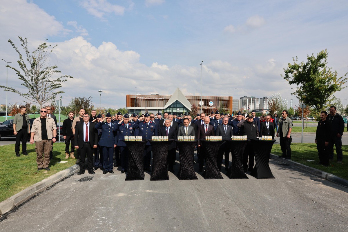 Vali Çiçek, 2. Hava Bakım Fabrika Müdürlüğünün 100. yıl etkinliklerine katıldı