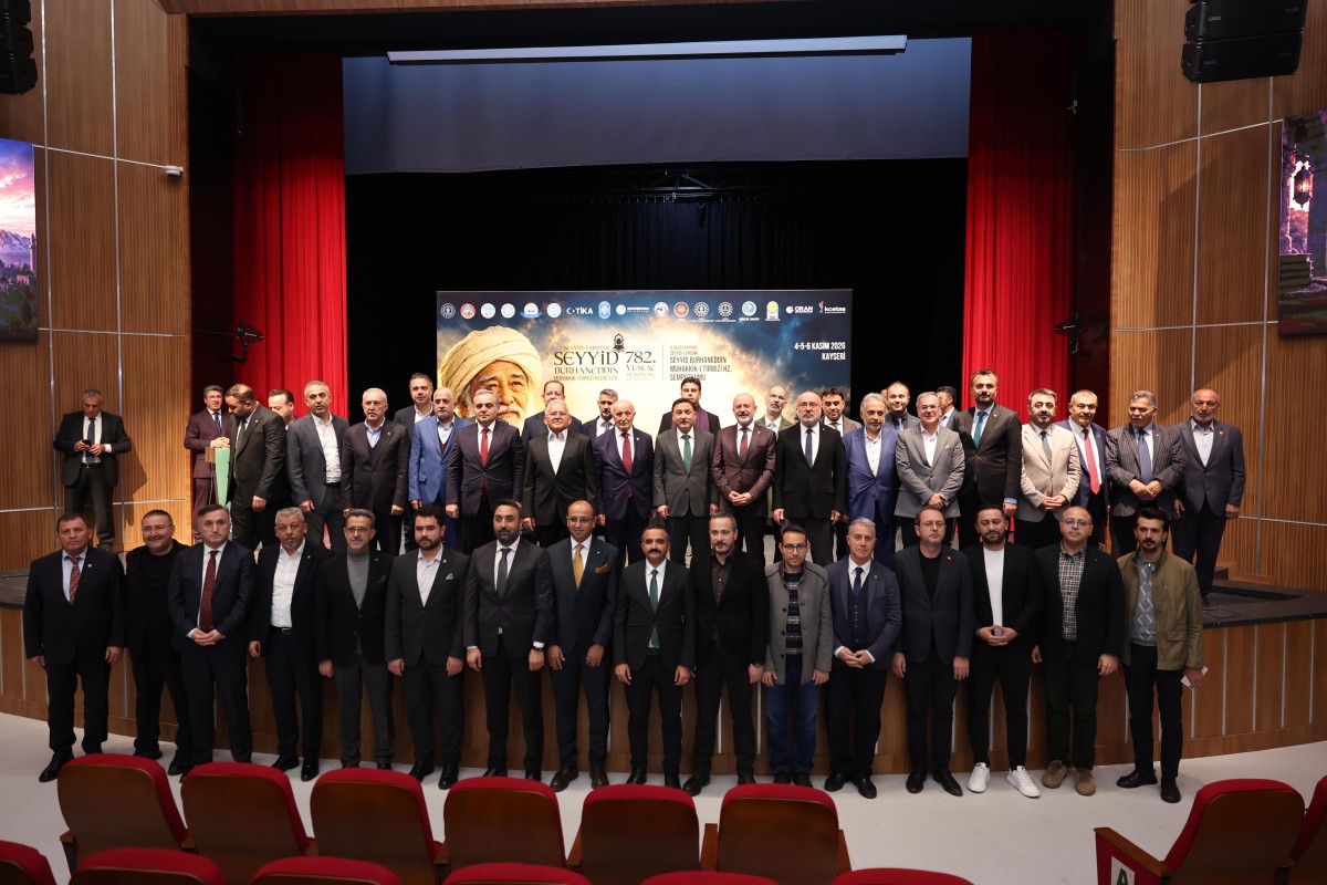 Yaşar Karayel'den Dikkat Çeken Çağrı: Mevlânâ'nın Asıl Mimarını Yeterince Tanımıyoruz